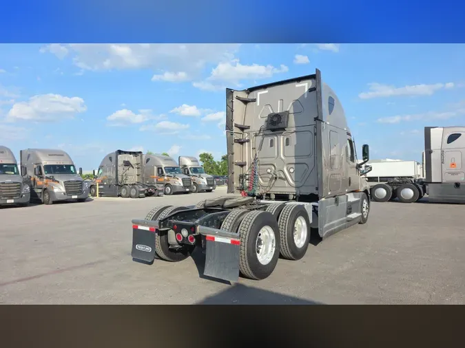 2023 Freightliner Cascadia 126
