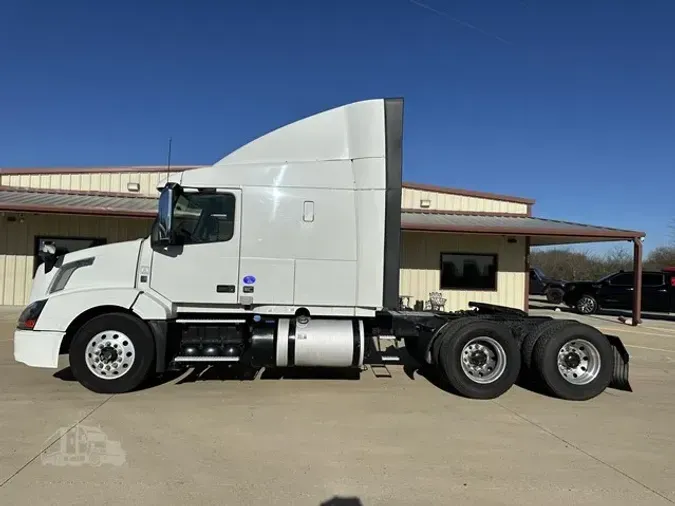 2016 VOLVO VNL64T630