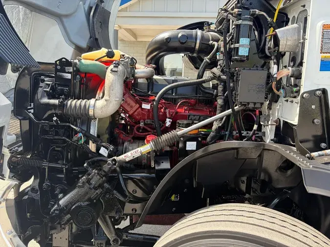 2021 MACK AN64T