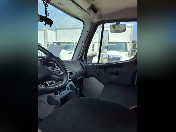 2019 FREIGHTLINER M2 106