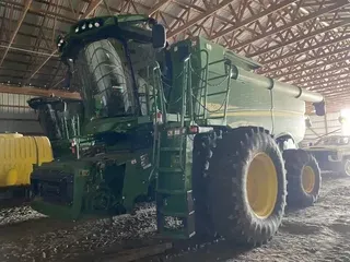 2021 John Deere S770
