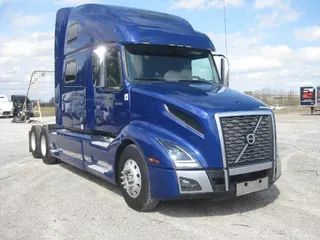 2019 VOLVO VNL64T860
