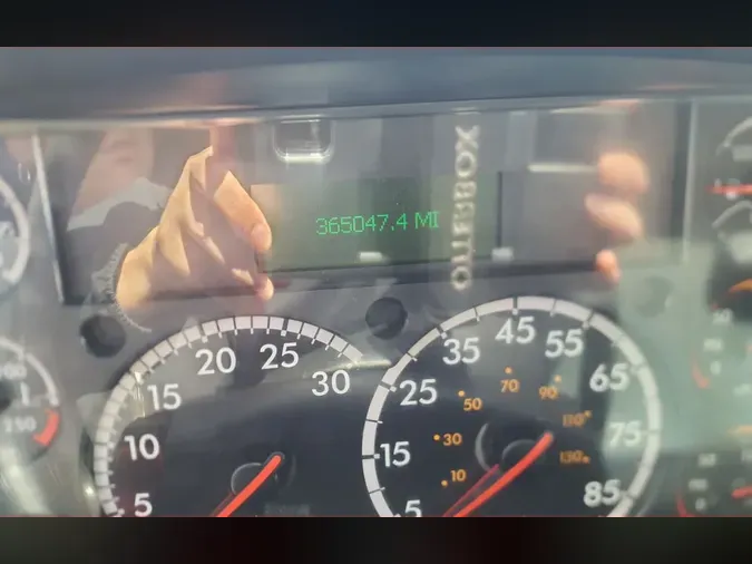 2019 FREIGHTLINER/MERCEDES M2 106