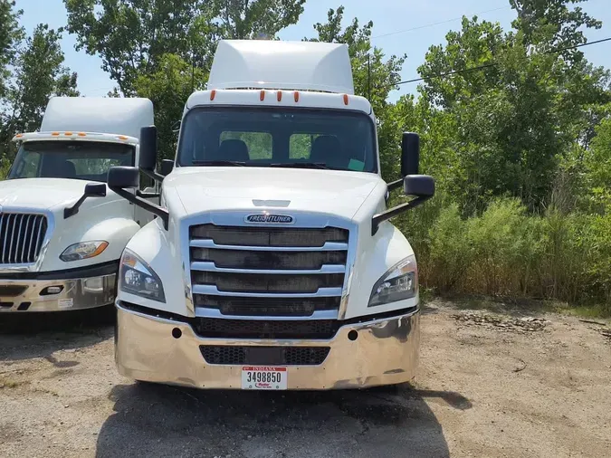 2019 FREIGHTLINER NEW CASCADIA PX12664