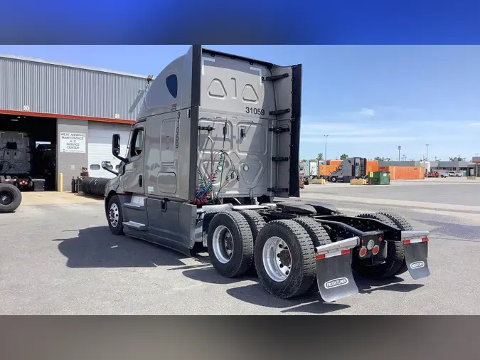 2024 Freightliner Cascadia