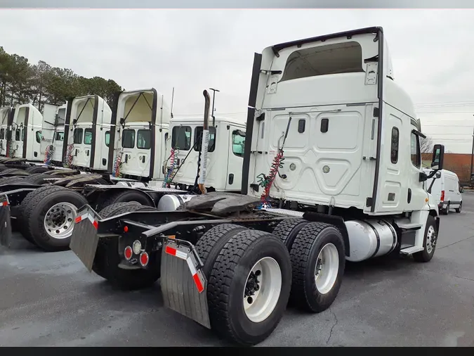 2017 FREIGHTLINER/MERCEDES CASCADIA 125