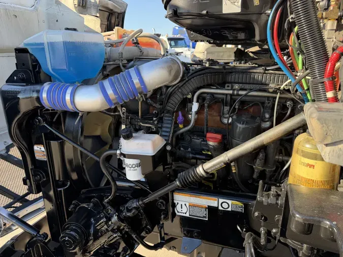 2019 Peterbilt 5795a7ab5eb43cbad093db4e53415553a5f