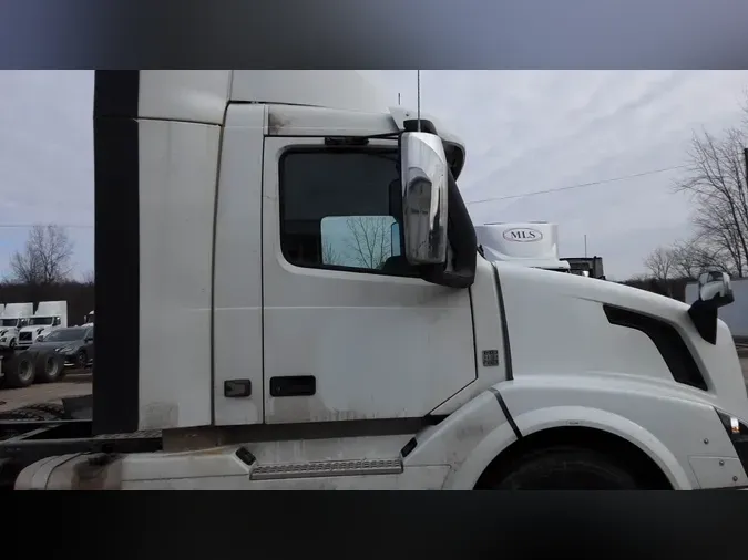 2018 Volvo VNL300