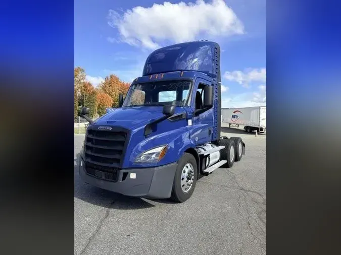 2022 FREIGHTLINER CASCADIA 1165a7bb1666d3443d40b9ca3e4485a1050