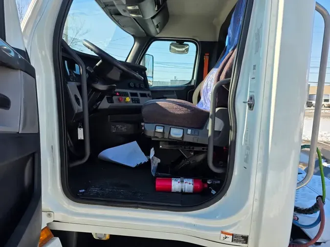 2018 FREIGHTLINER/MERCEDES NEW CASCADIA PX12664