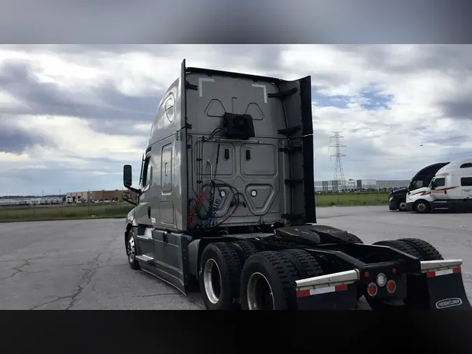 2021 Freightliner Cascadia