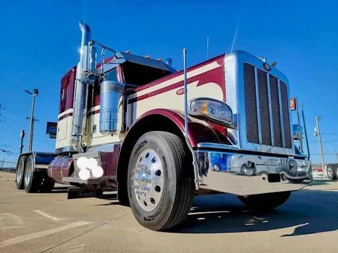 2023 Peterbilt 389