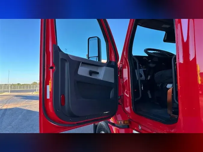 2022 FREIGHTLINER CA1265a8c7a19caeb4f8a0ea55c48f85d01b3