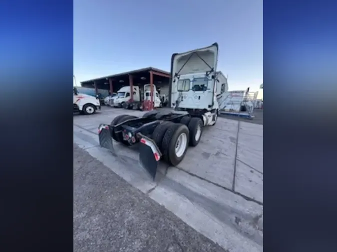2020 FREIGHTLINER NEW CASCADIA 116