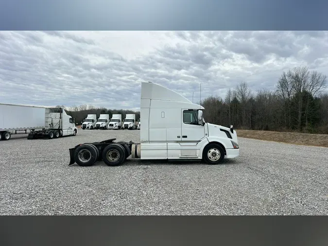 2016 Volvo VNL 740