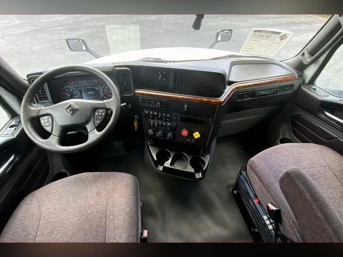 2022 INT LT625 6x4