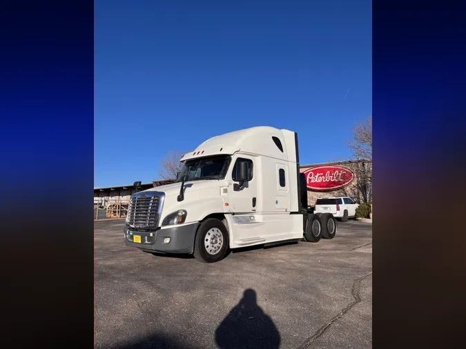 2020 Freightliner Cascadia5a9b2f16984f2576b3d374e63708c2ed