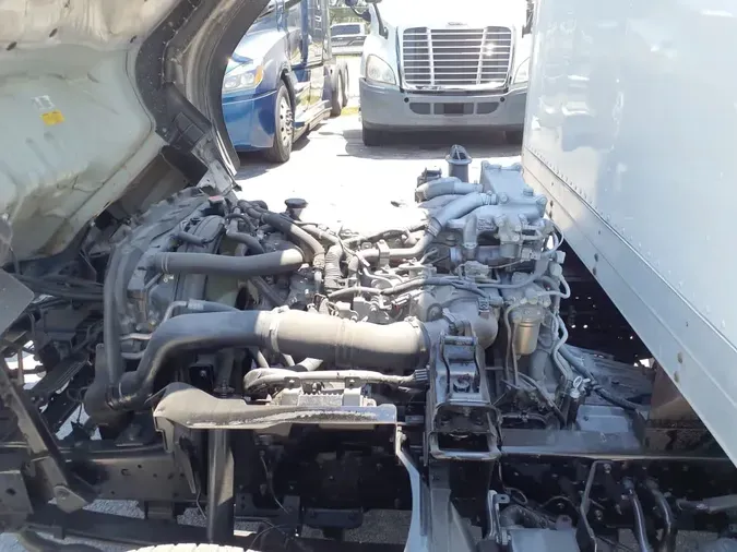 2019 ISUZU NPR HD
