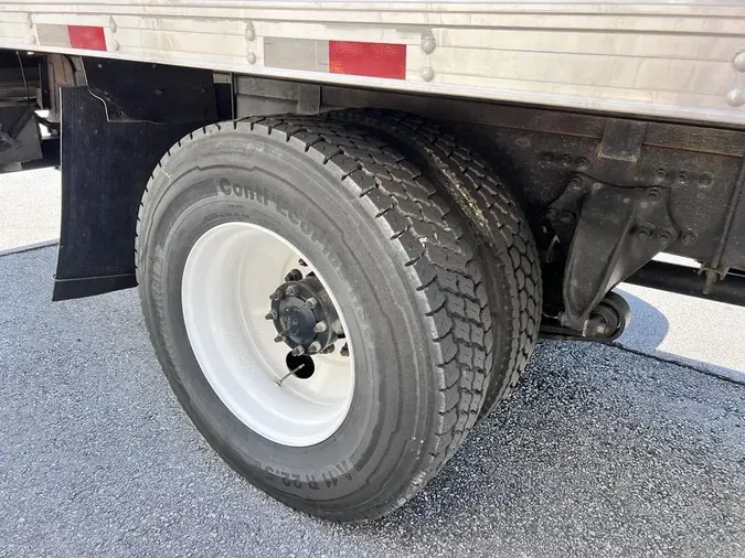 2019 Freightliner Business Class M2 106