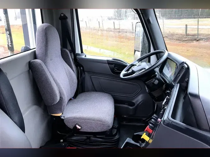 2021 INT LT625 6x45aa2a0dc8f62a3b9897d703abe52bee7