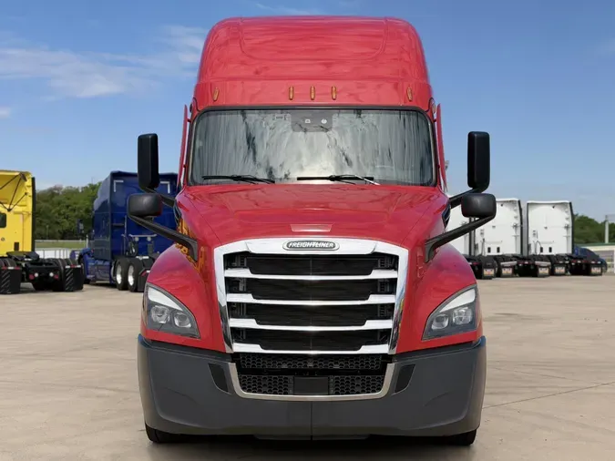 2023 Freightliner Cascadia