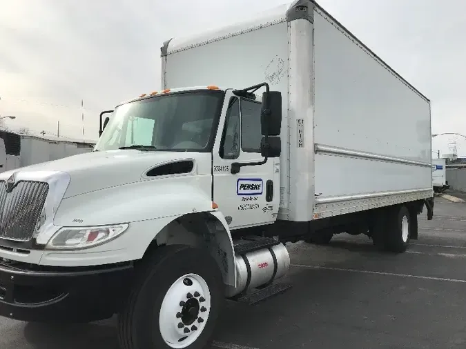 2015 INTERNATIONAL 4300