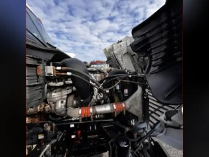 2020 FREIGHTLINER/MERCEDES CASCADIA 125