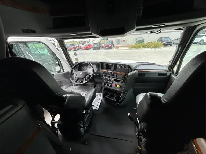2021 International LT625