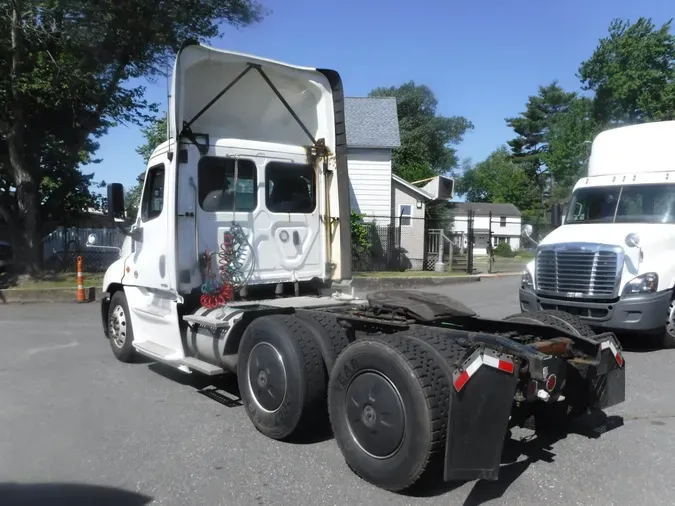 2019 FREIGHTLINER/MERCEDES CASCADIA 125