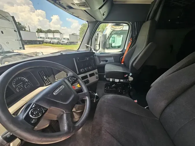 2021 FREIGHTLINER/MERCEDES NEW CASCADIA PX126645aabfff6ed99d22e0b7f7d9eceec88d2