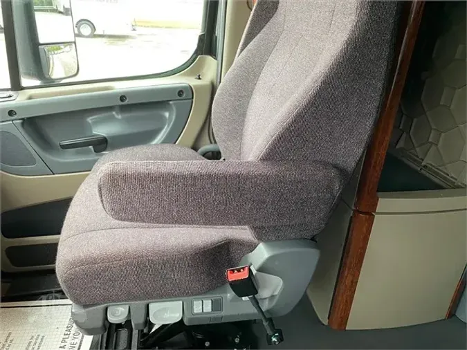 2017 FREIGHTLINER CASCADIA 125