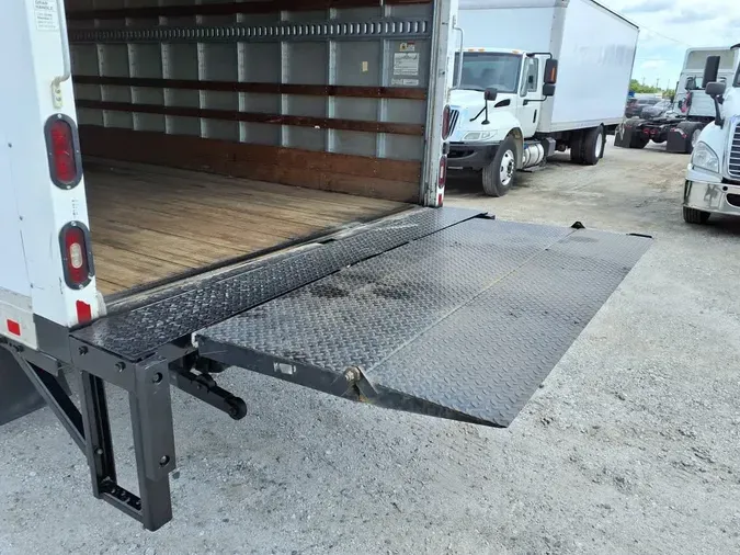 2018 ISUZU NPR HD