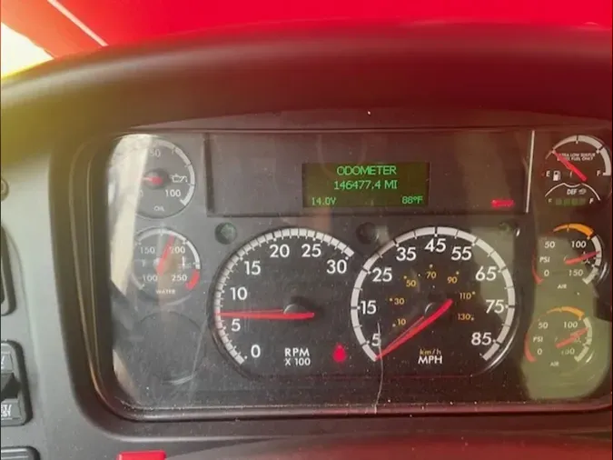 2019 FREIGHTLINER M2 106