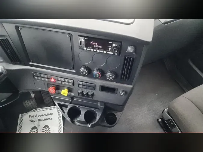 2023 FREIGHTLINER CA126