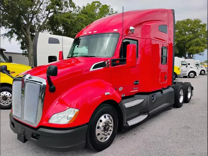 2022 Kenworth T680