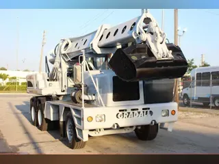 2005 Gradall XL4100