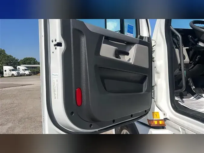 2020 FREIGHTLINER CA126