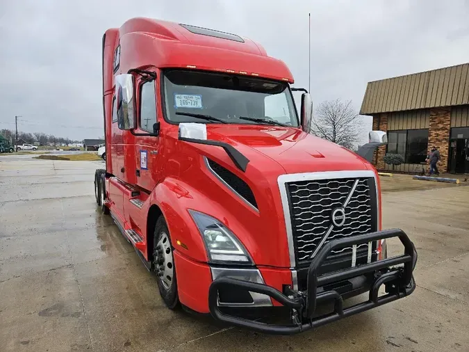 2024 VOLVO VNL64T860