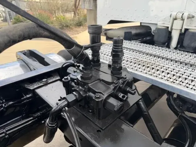 2020 Peterbilt 3895aba0e0e0c448ae7a065d8fe935faa98