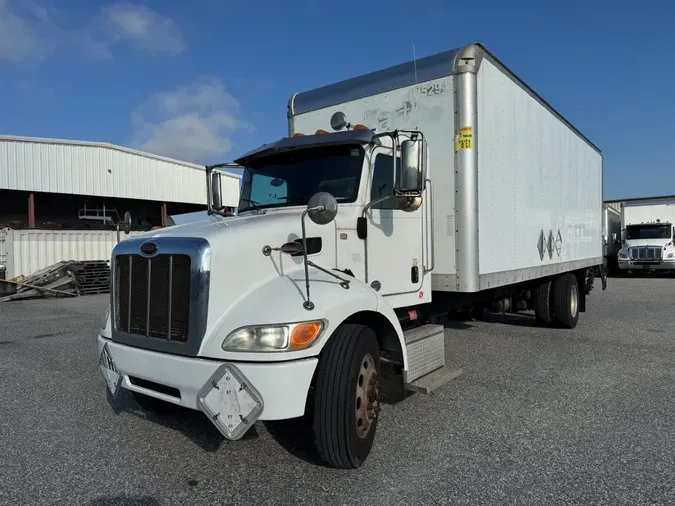 2017 Peterbilt 337