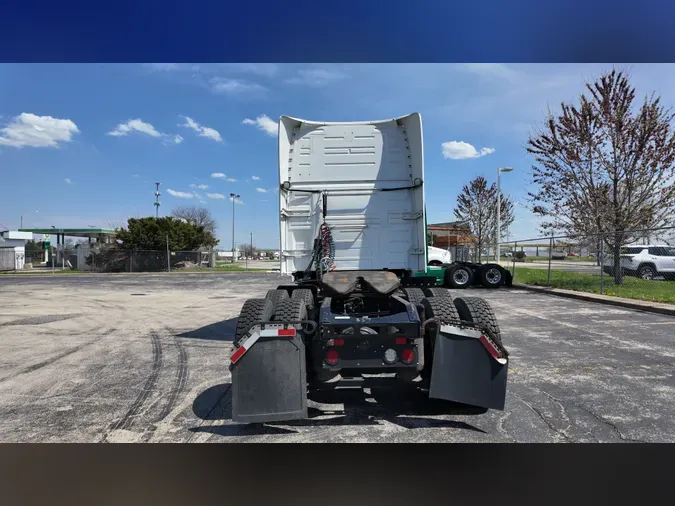 2019 VOLVO VNL64T760