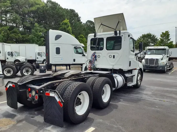 2018 FREIGHTLINER NEW CASCADIA PX12664