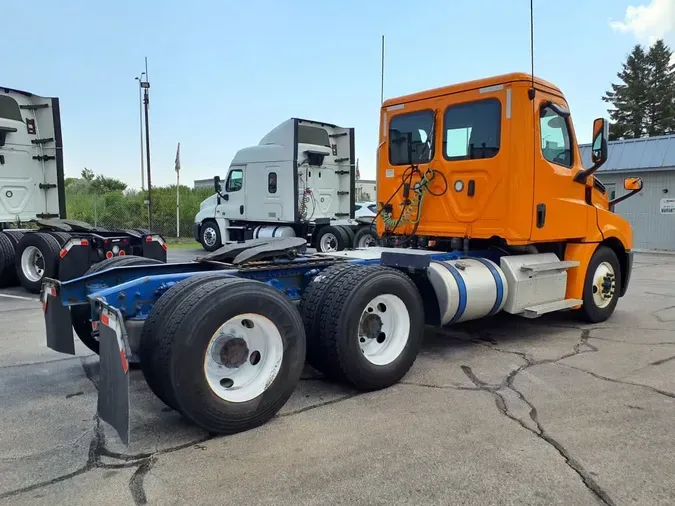 2020 FREIGHTLINER NEW CASCADIA PX126645ac96cc1256948fdf7dd76773e134207