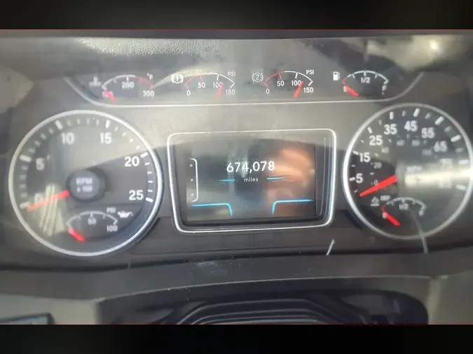 2019 NAVISTAR INTERNATIONAL LT625 SLPR CAB