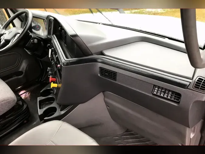 2021 INT LT625 6x45acaa6e898177f5c7b10d4c4685414ff