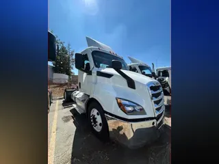 2020 FREIGHTLINER NEW CASCADIA 116