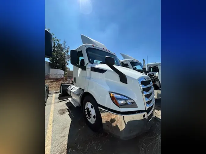 2020 FREIGHTLINER NEW CASCADIA 1165acdcc6d89c2610b1fa056a324fb383c