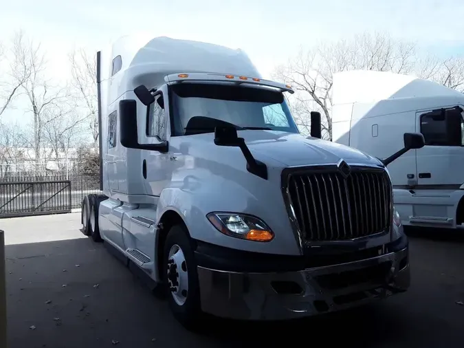 2020 NAVISTAR INTERNATIONAL LT625 SLPR CAB