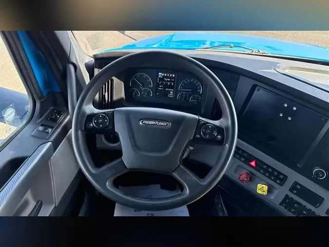2022 FREIGHTLINER CA126