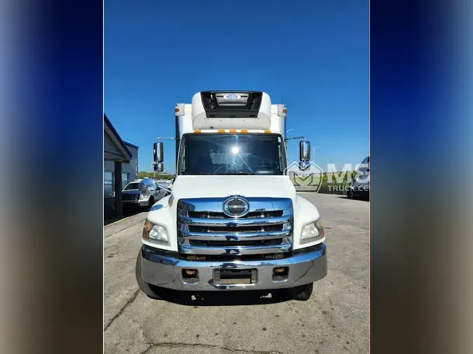 2016 HINO 338 Reefer